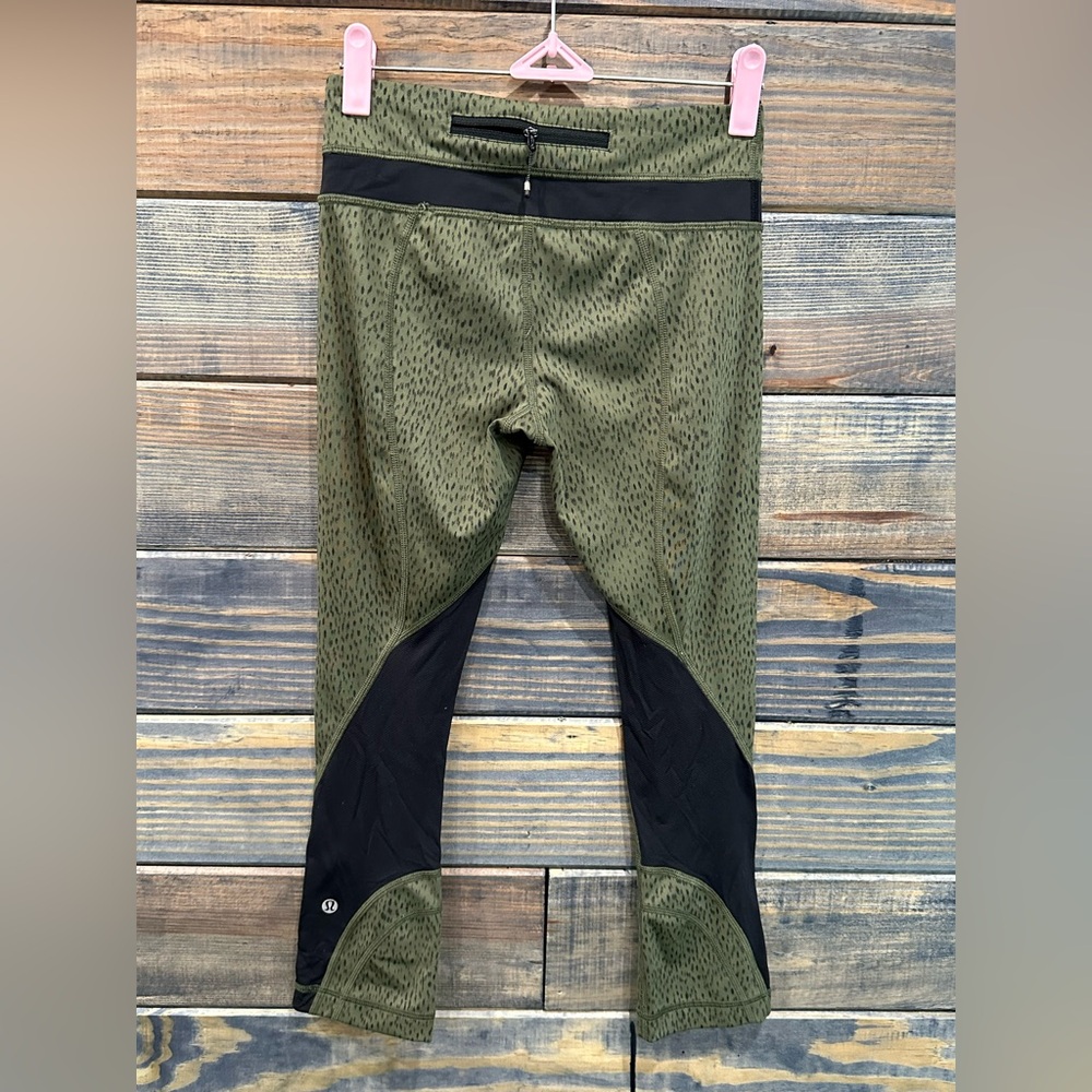 Lululemon Green Patterned Leggings